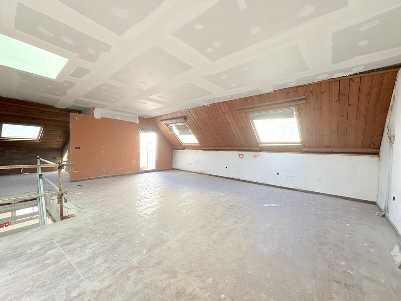 5 bedroom Duplex for sale
