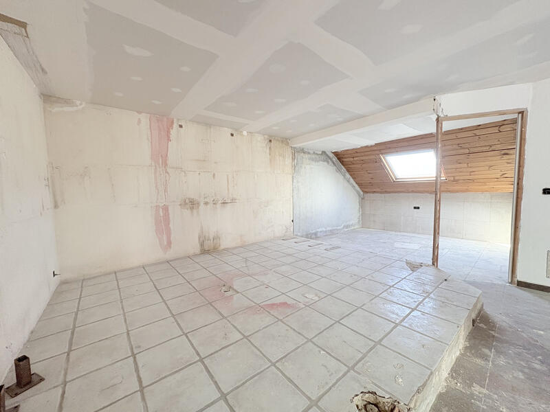 5 bedroom Duplex for sale