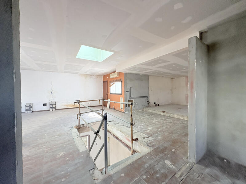 5 bedroom Duplex for sale
