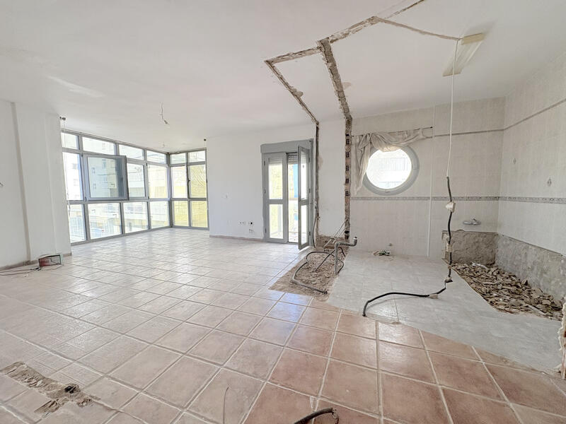 5 bedroom Duplex for sale
