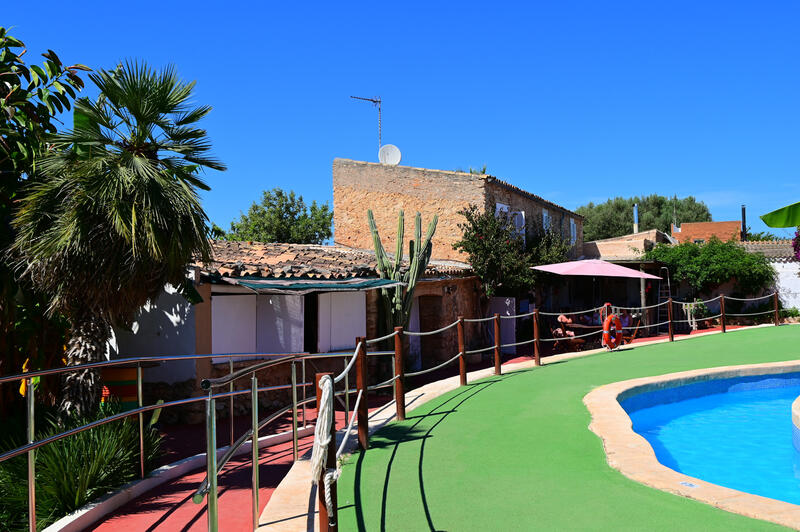 27 Schlafzimmer Villa zu verkaufen