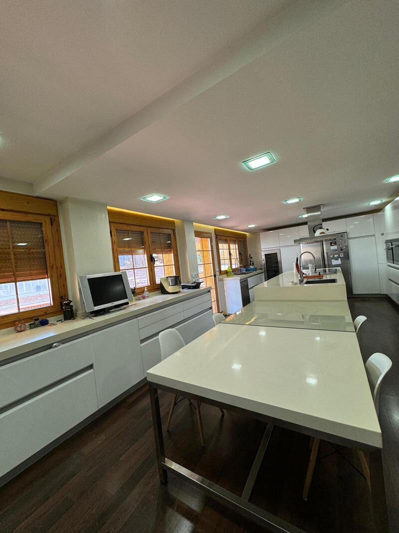 4 chambre Auberge à vendre