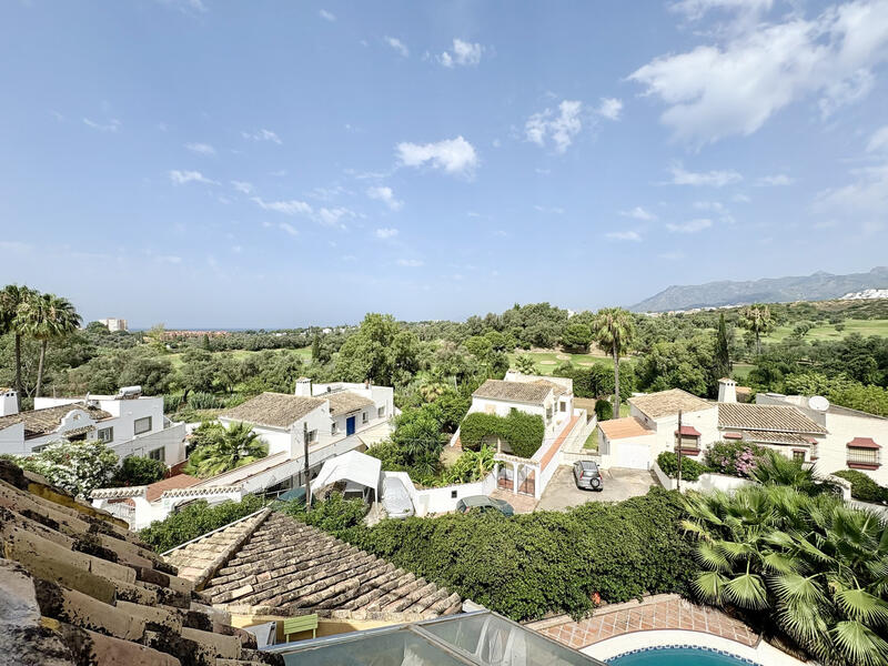 9 bedroom Villa for sale