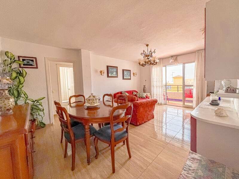 3 bedroom Apartment for sale