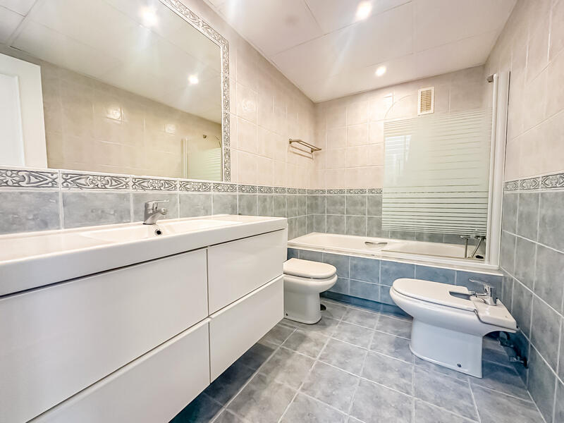 4 bedroom Cave House for sale