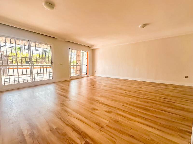 4 bedroom Cave House for sale