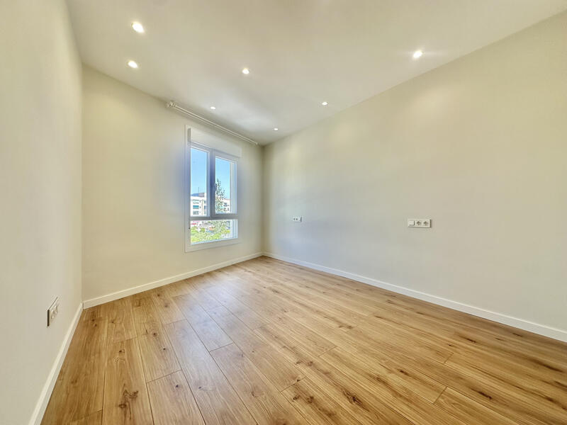 4 slaapkamer Tweezijdig Te koop