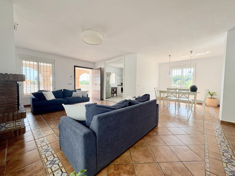 5 bedroom Villa for sale