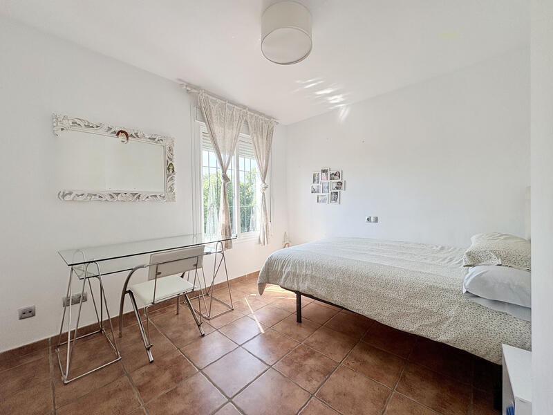 5 bedroom Villa for sale