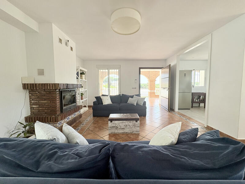 5 bedroom Villa for sale