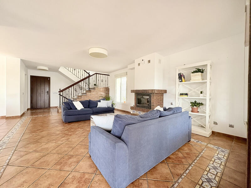 5 bedroom Villa for sale