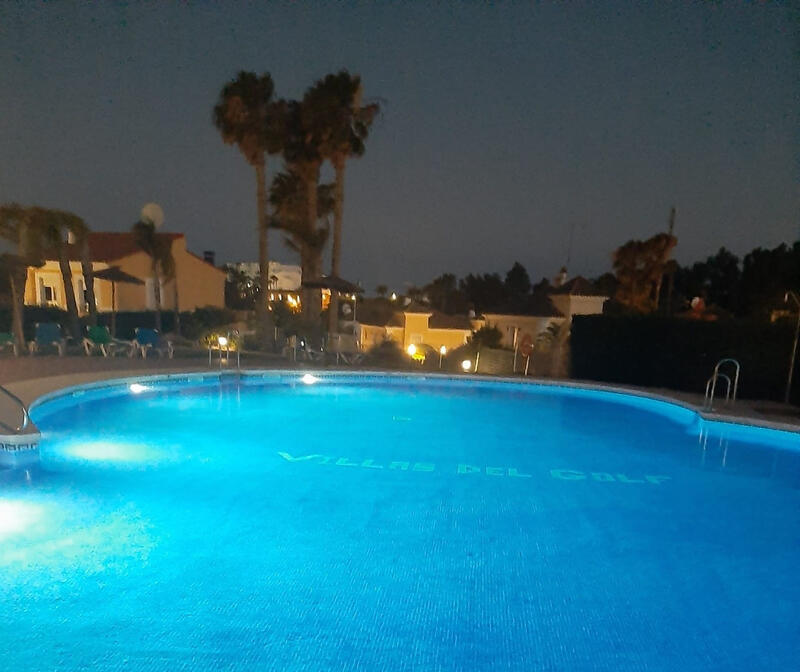 3 slaapkamer Gezinswoning Te koop