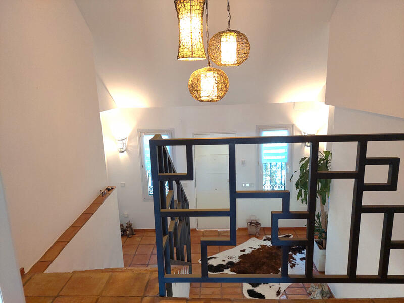 5 bedroom Villa for sale