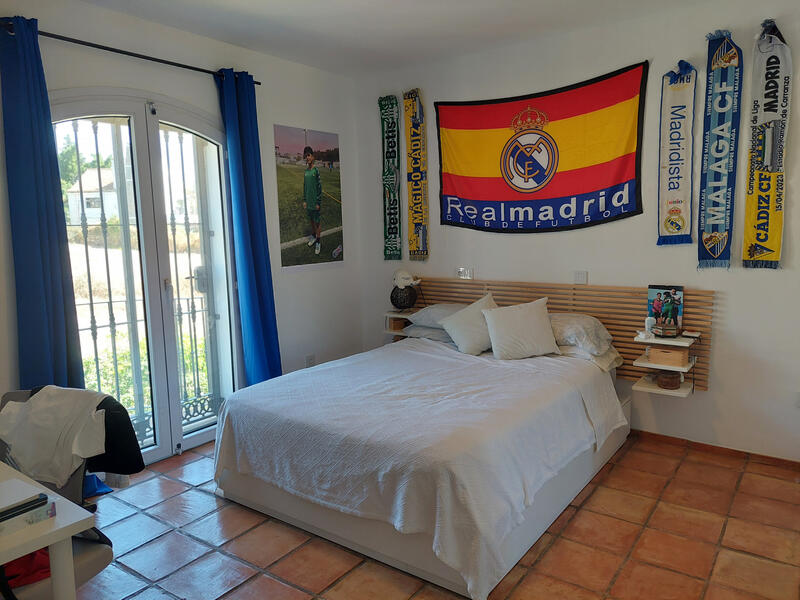 5 bedroom Villa for sale