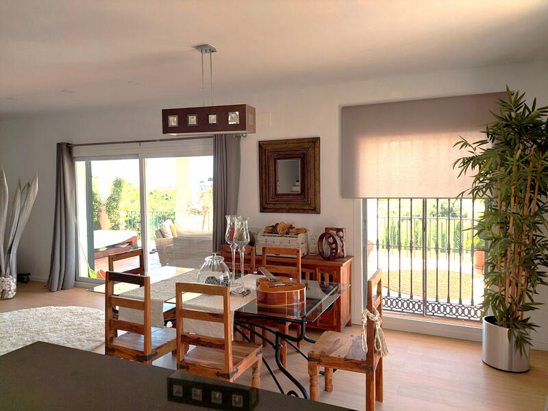 5 bedroom Villa for sale