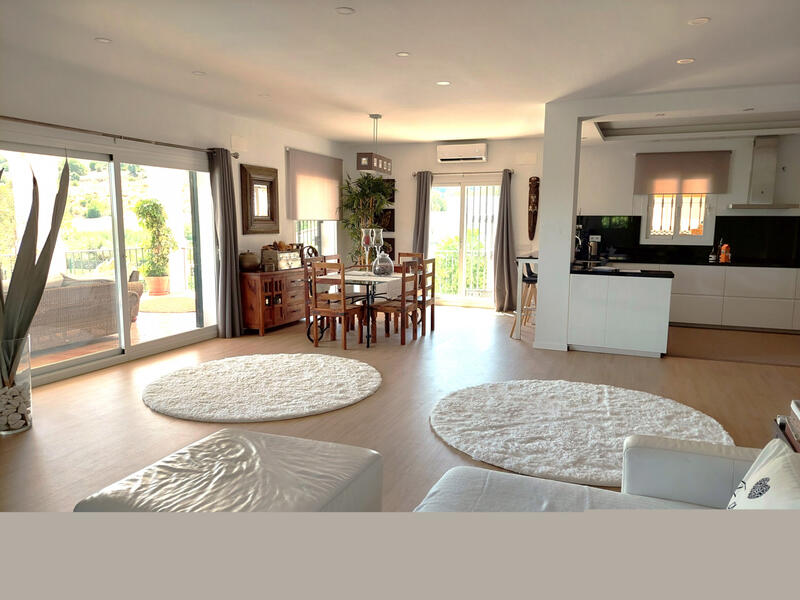 5 bedroom Villa for sale