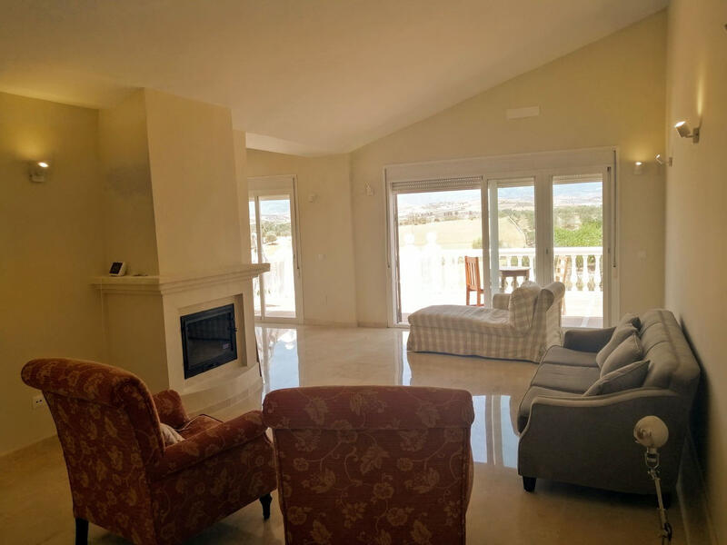 6 Cuarto Casa de Campo en venta