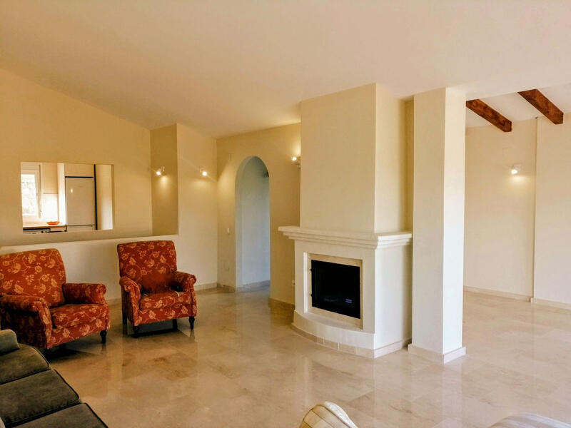 6 Cuarto Casa de Campo en venta