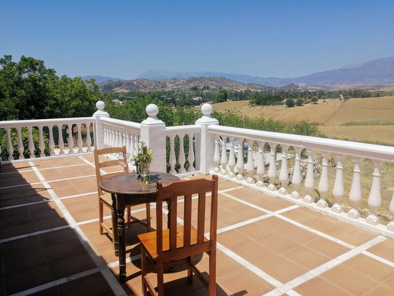 6 Cuarto Casa de Campo en venta