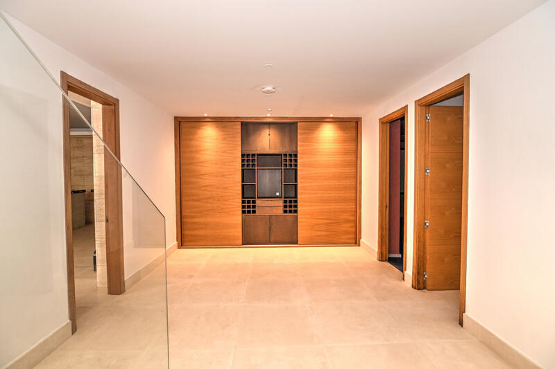 5 slaapkamer Villa Te koop