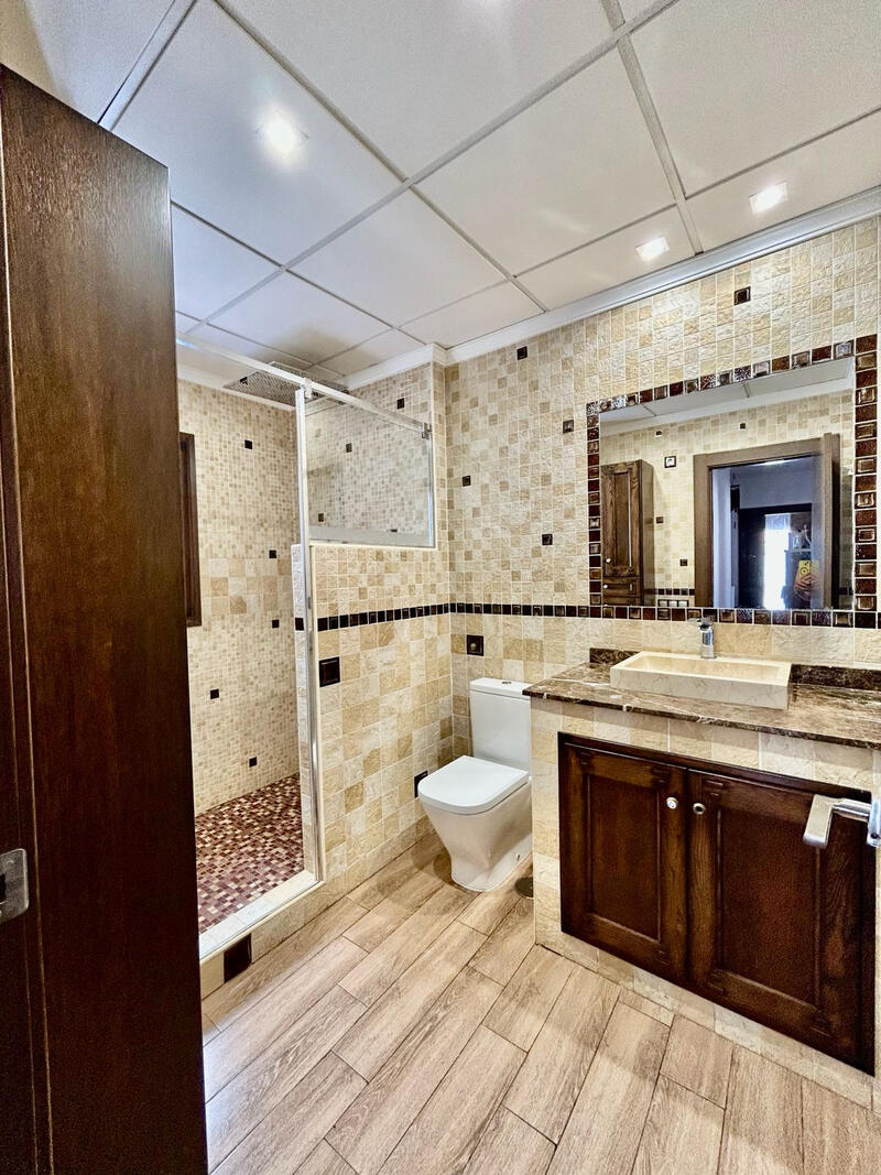 3 slaapkamer Appartement Te koop