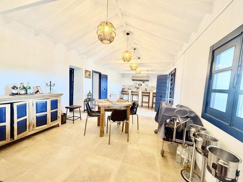 1 soverom Herregård til salgs
