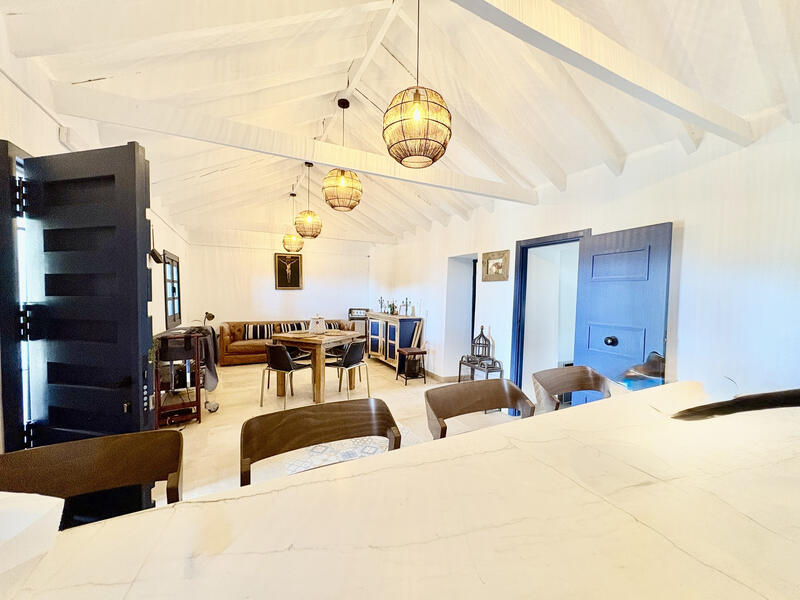 1 soverom Herregård til salgs