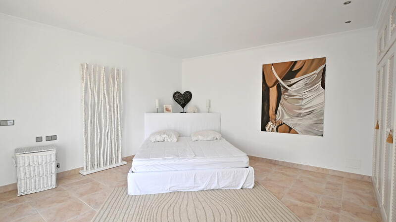 4 Schlafzimmer Landhaus zu verkaufen