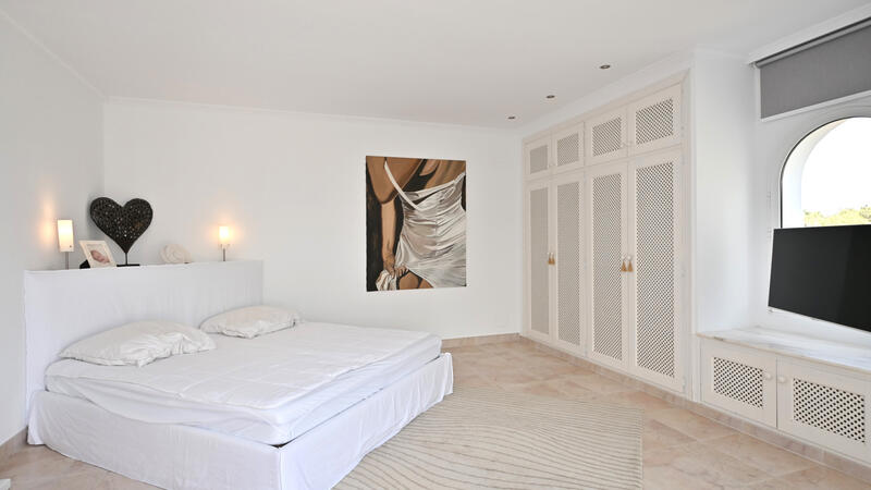 4 Schlafzimmer Landhaus zu verkaufen