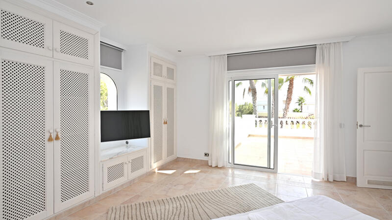4 Schlafzimmer Landhaus zu verkaufen