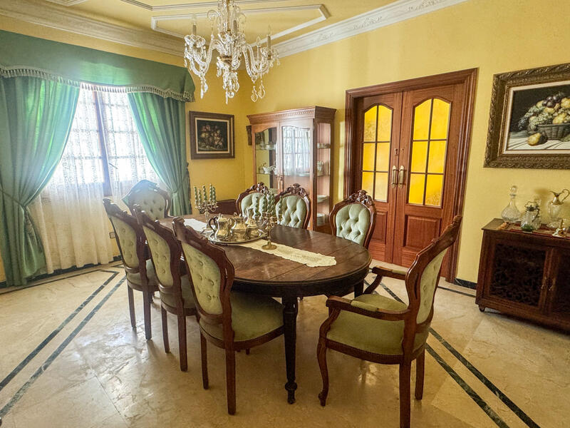 5 slaapkamer Villa Te koop