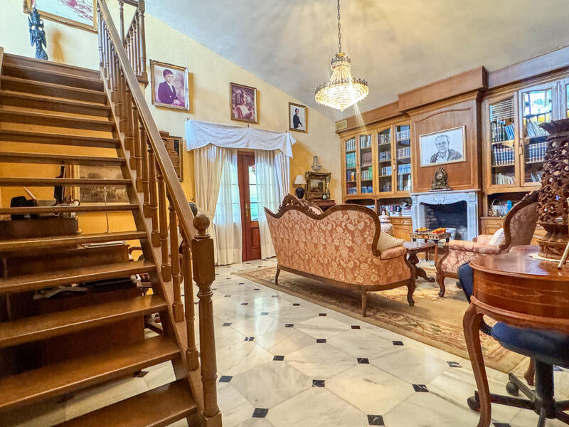 5 slaapkamer Villa Te koop