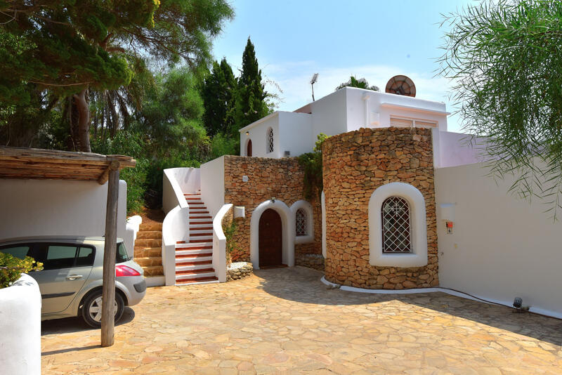 4 bedroom Villa for sale
