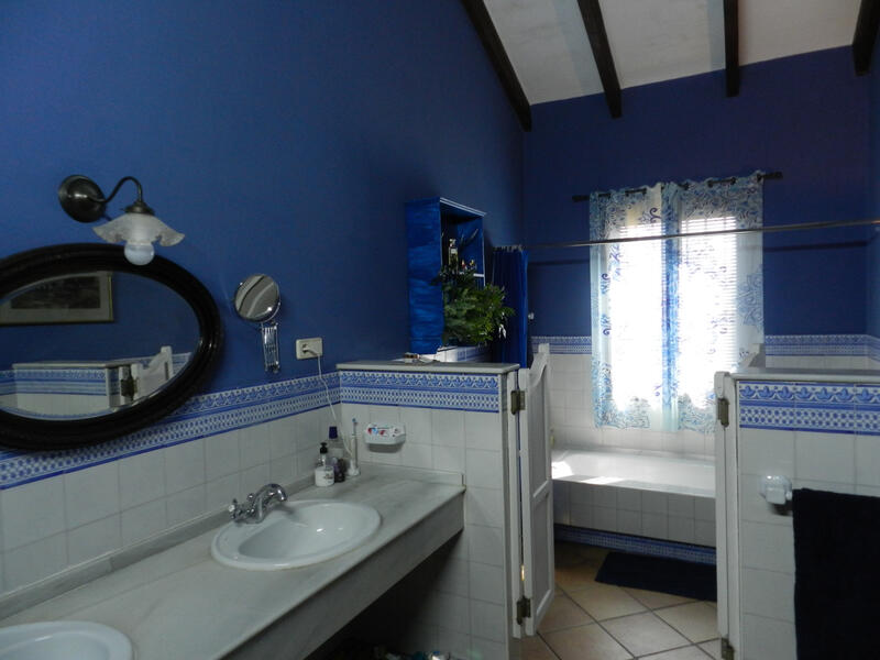4 bedroom Country House for sale