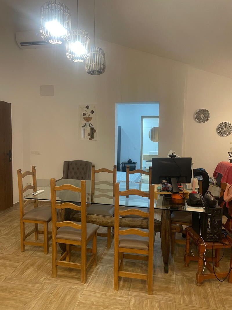 1 спальная комната Деревенский Дом продается
