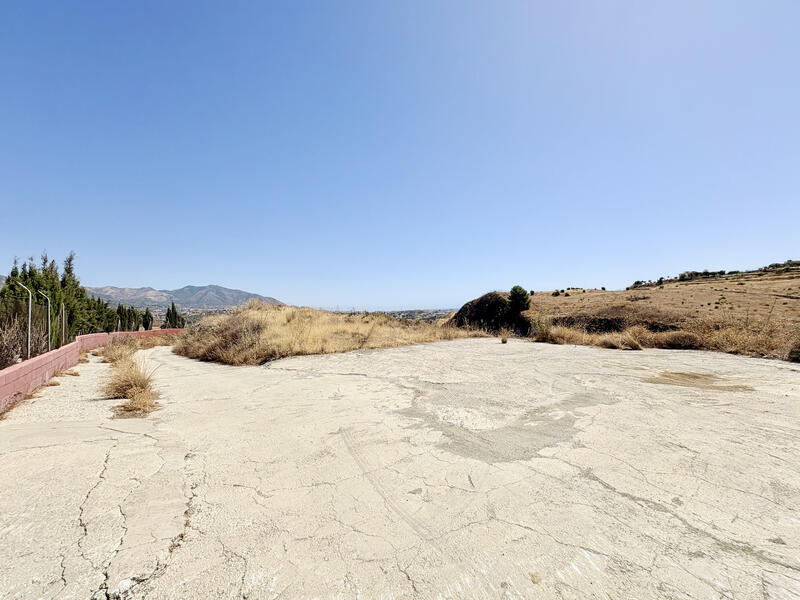 2 bedroom Land for sale