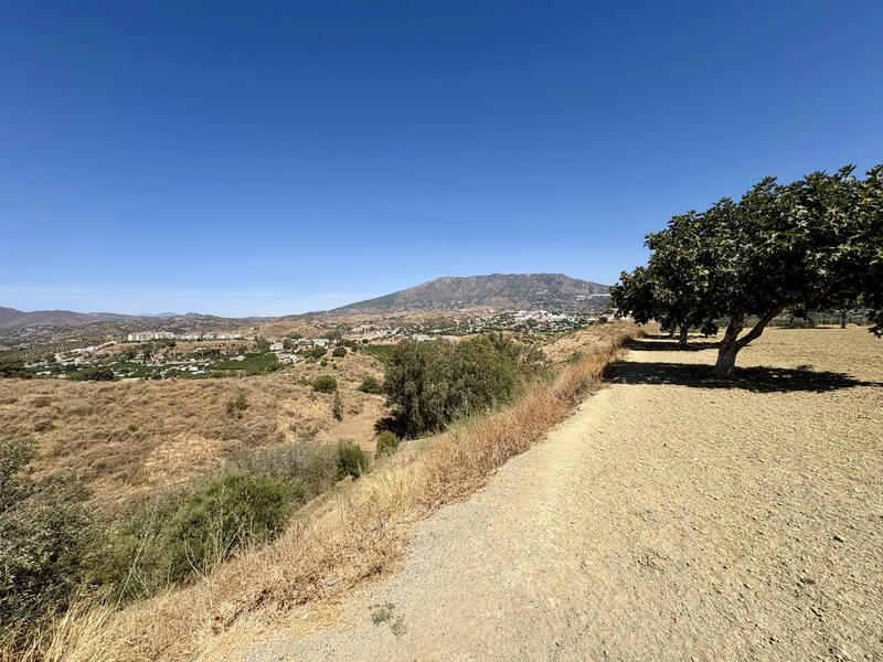 2 bedroom Land for sale