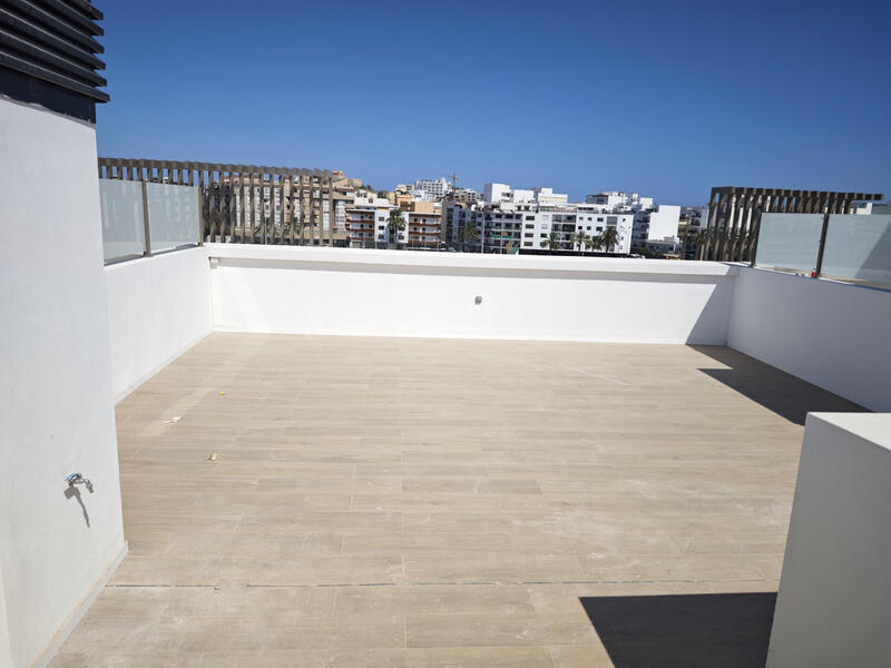 3 bedroom Apartment for sale