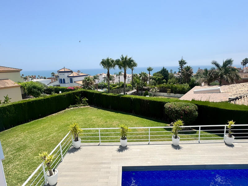 6 Cuarto Villa en venta