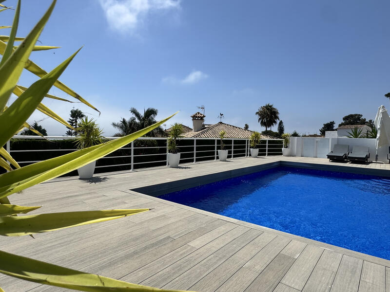 6 Cuarto Villa en venta