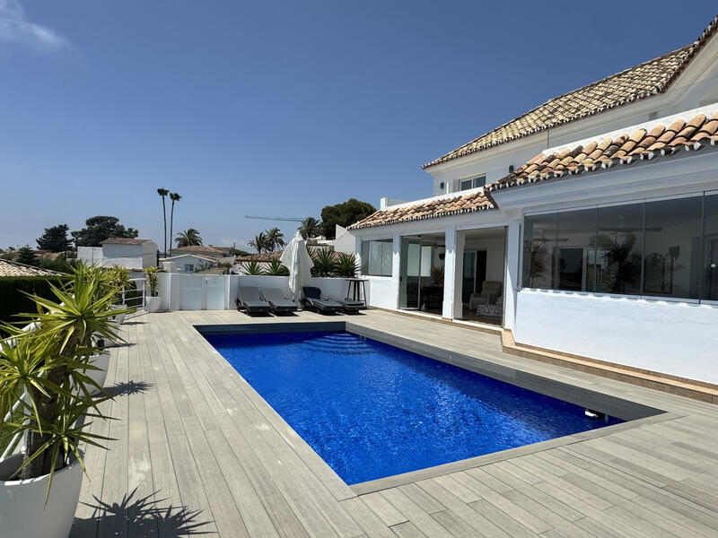6 Cuarto Villa en venta