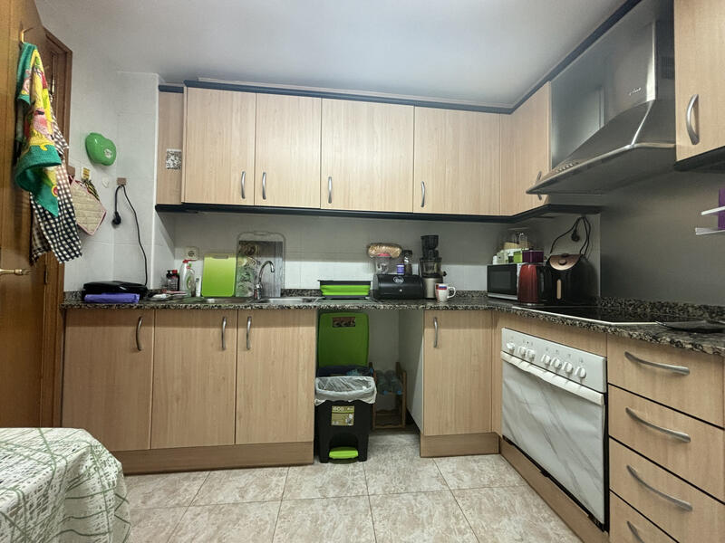 3 bedroom Apartment for sale