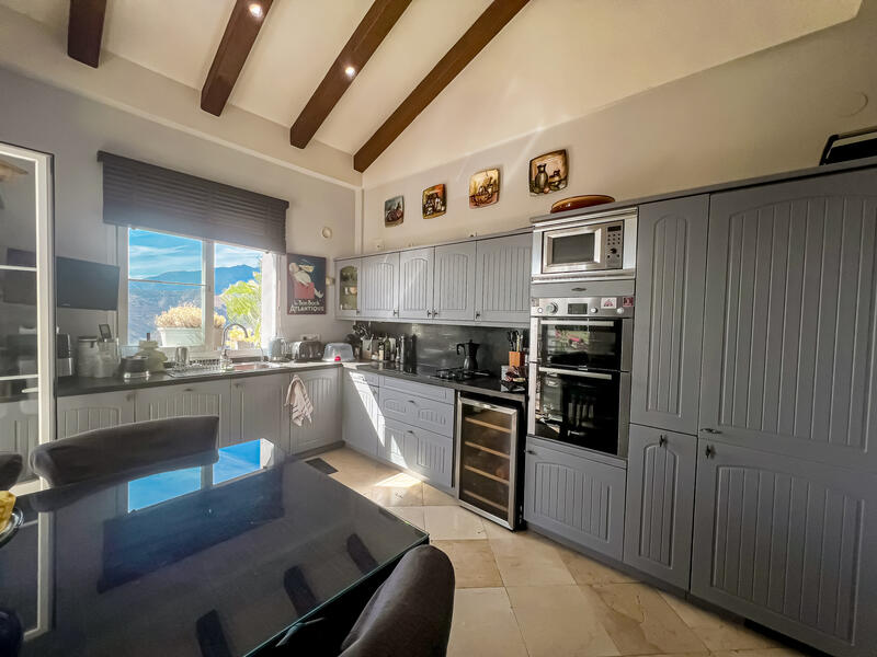 4 bedroom Villa for sale