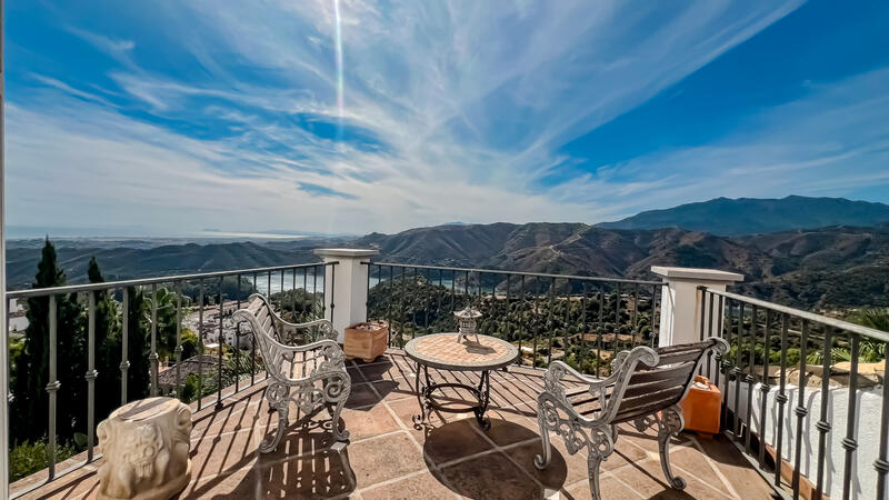 4 bedroom Villa for sale