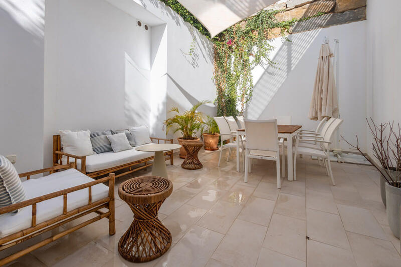 5 bedroom Villa for sale