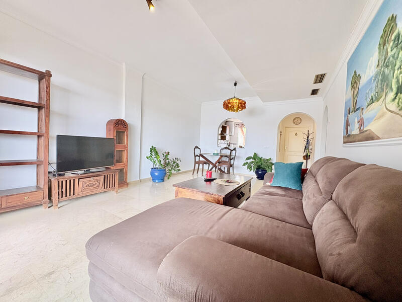3 bedroom Apartment for sale