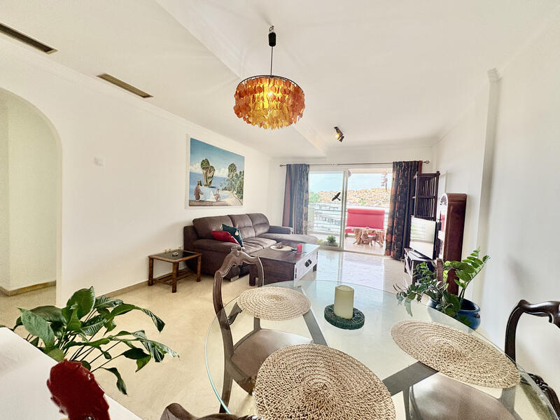 3 bedroom Apartment for sale