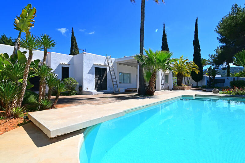 4 bedroom Villa for sale