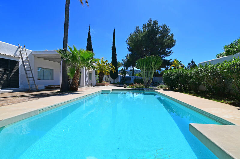 4 bedroom Villa for sale