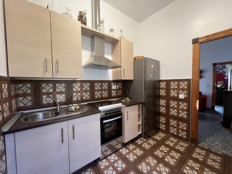 6 bedroom Cave House for sale